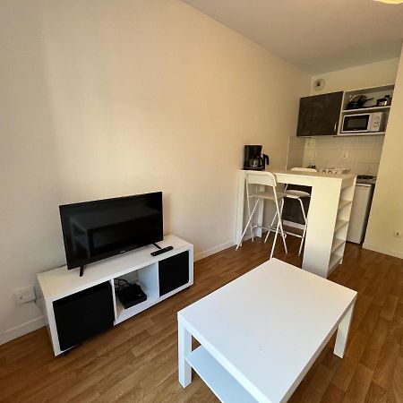 Acajou, Studio Avec Terrasse Et Parking Prive Caen Exterior foto